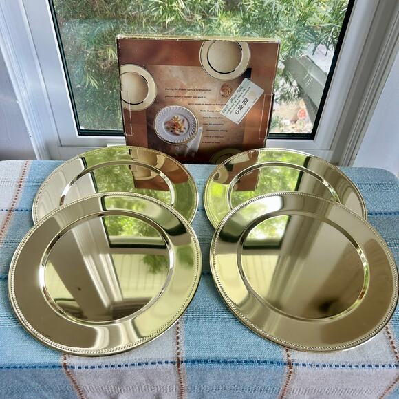 Set of 4 Vintage Royal Silver Brass Charger Plates – 11.5” Decorative Dinner Set - Picture 7 of 16